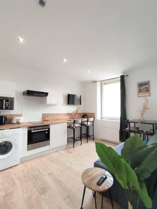 Le St Just : Hypercentre, Vue Imprenable Sur La Cathedrale Apartment Narbonne Bagian luar foto
